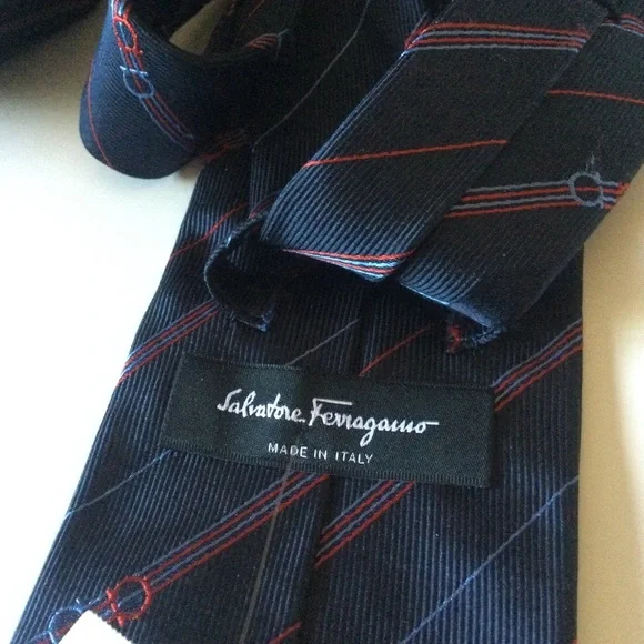 SALVATORE FERRAGAMO MENS SILK STRIPE TIE WITH LOGO NAVY BLUE NWT